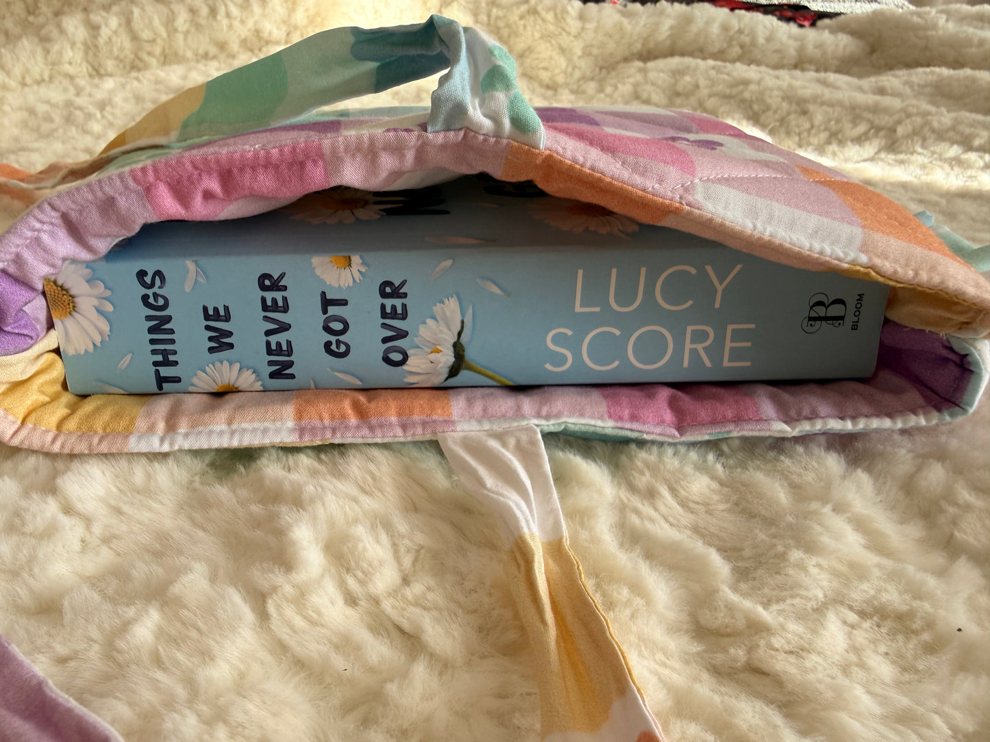 Meet Cute Book Sleeve + Things We Never Got Over by Lucy Score ๐๐ธ