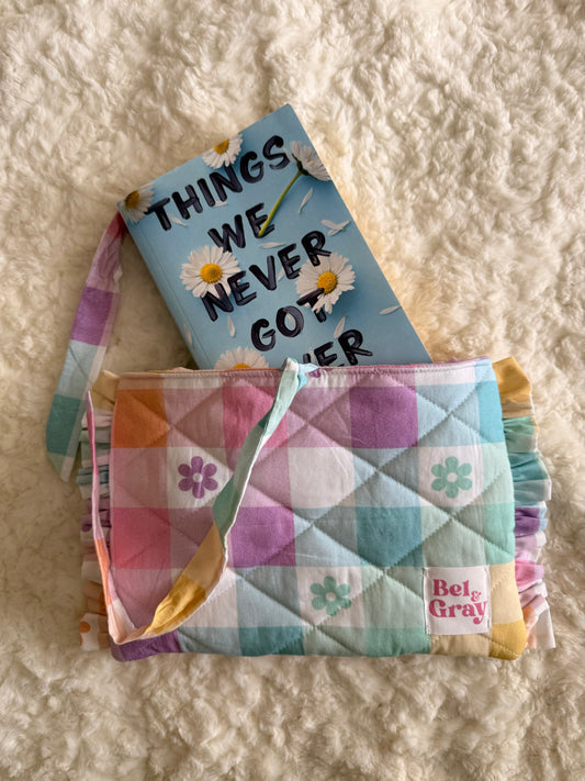 Meet Cute Book Sleeve + Things We Never Got Over by Lucy Score 📚🌸