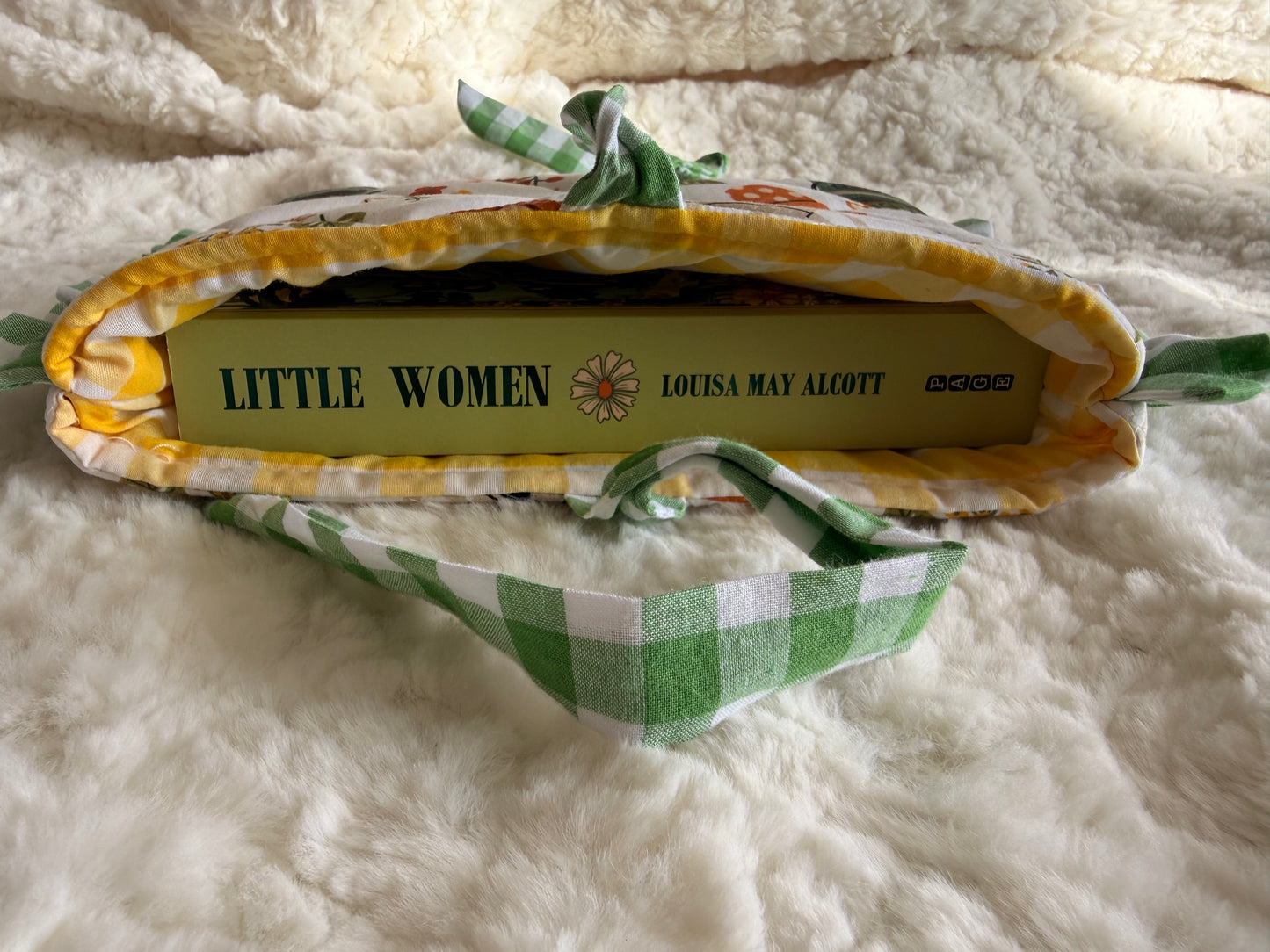 Green Thumb Book Sleeve + Little Women by Louisa May Alcott 📚🌿