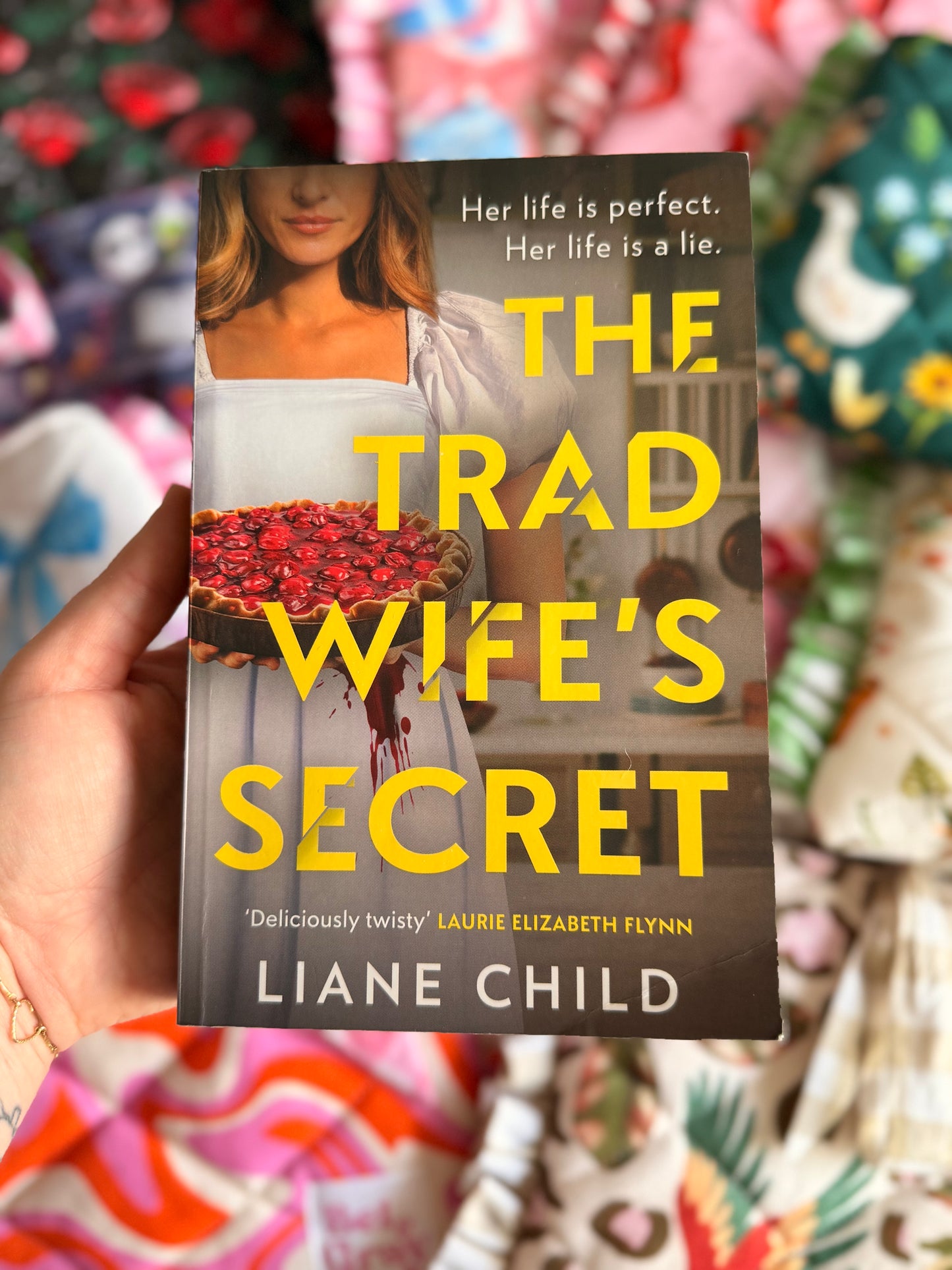 Hen House Book Sleeve + The Trad Wife's Secret by Liane Child 📚🐔